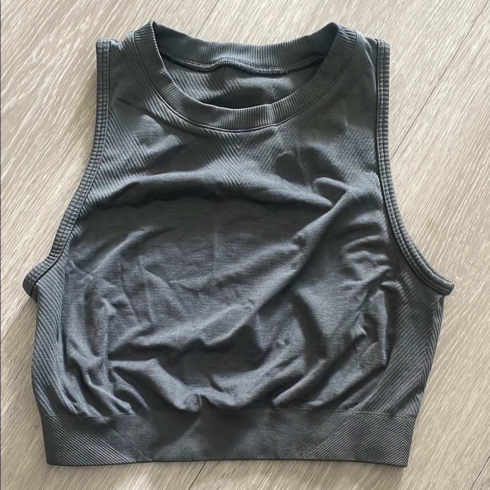 Alphalete Women's grey Sleeveless Top
